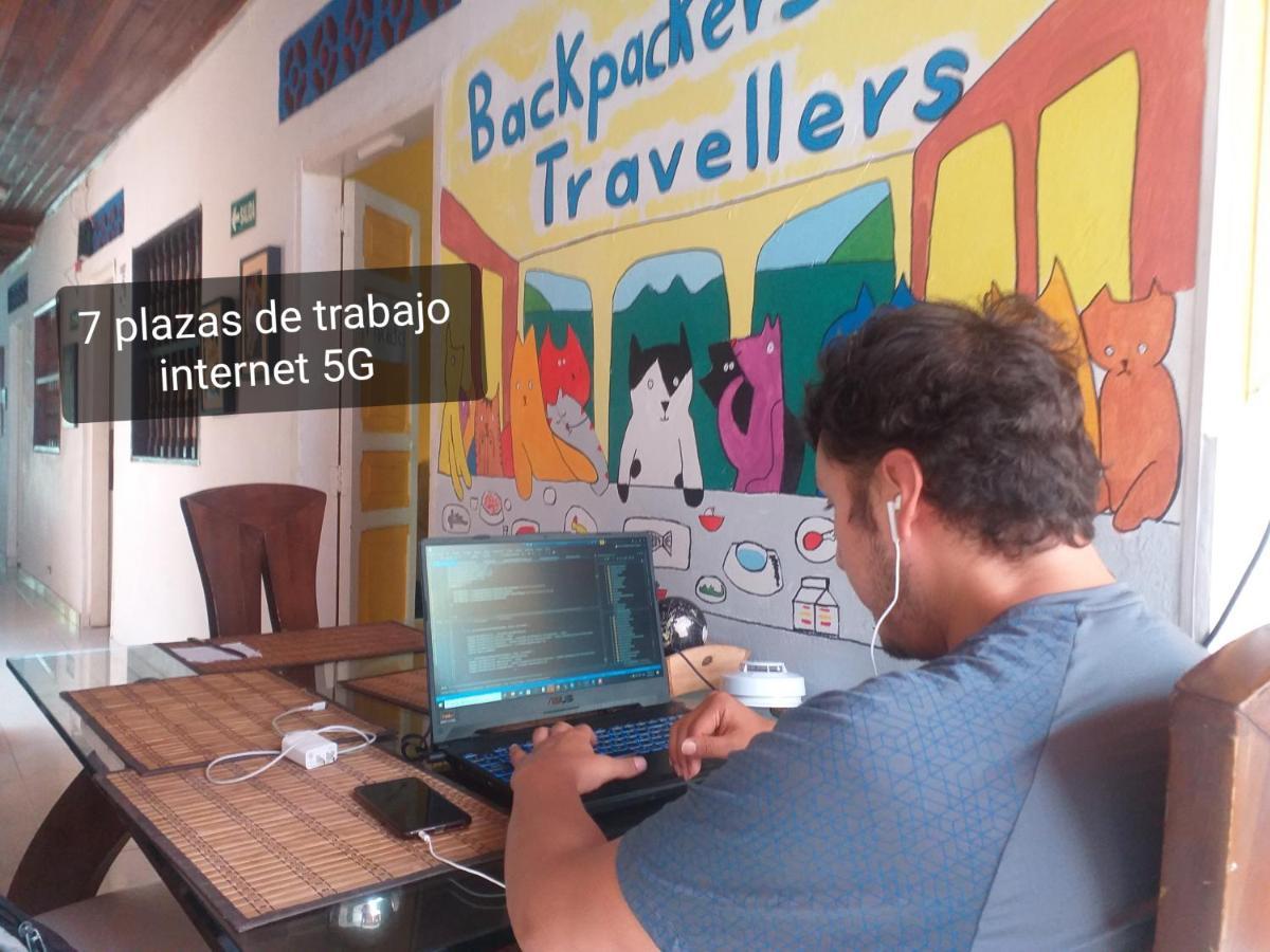 נייבה Backpackers And Travellers Hostel מראה חיצוני תמונה