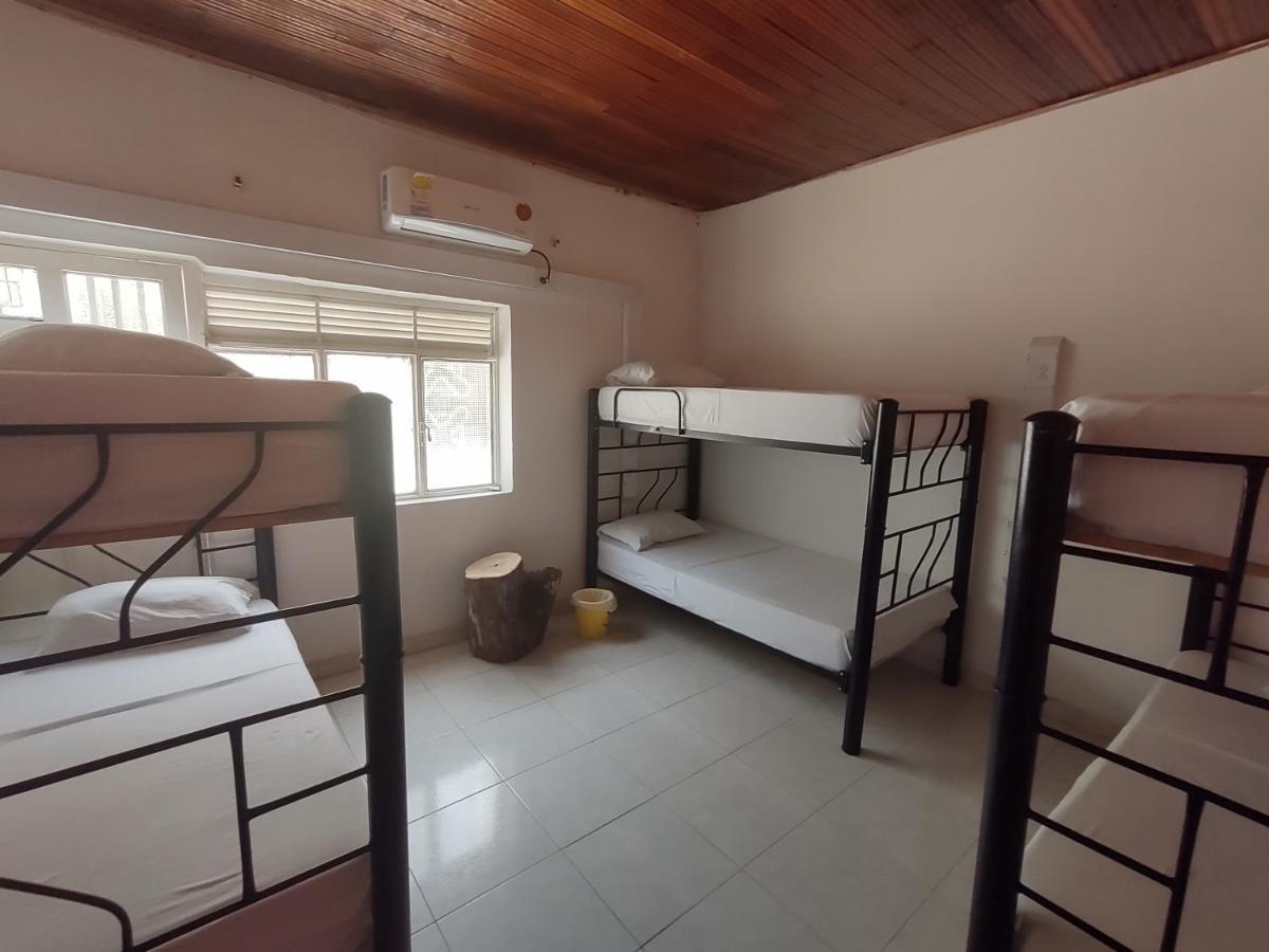 נייבה Backpackers And Travellers Hostel מראה חיצוני תמונה