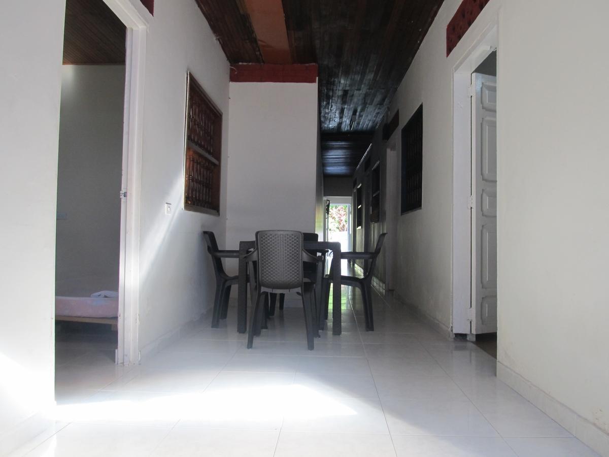 נייבה Backpackers And Travellers Hostel מראה חיצוני תמונה