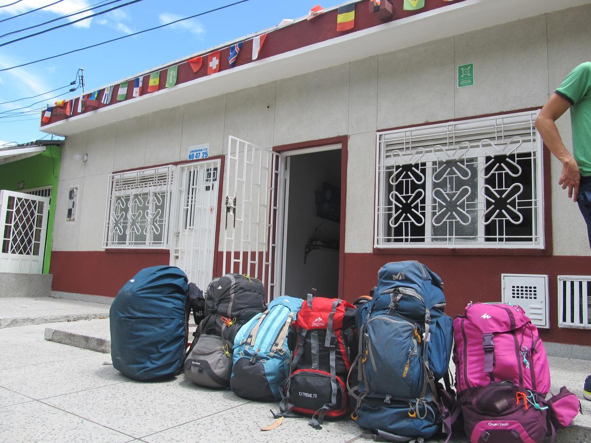 נייבה Backpackers And Travellers Hostel מראה חיצוני תמונה